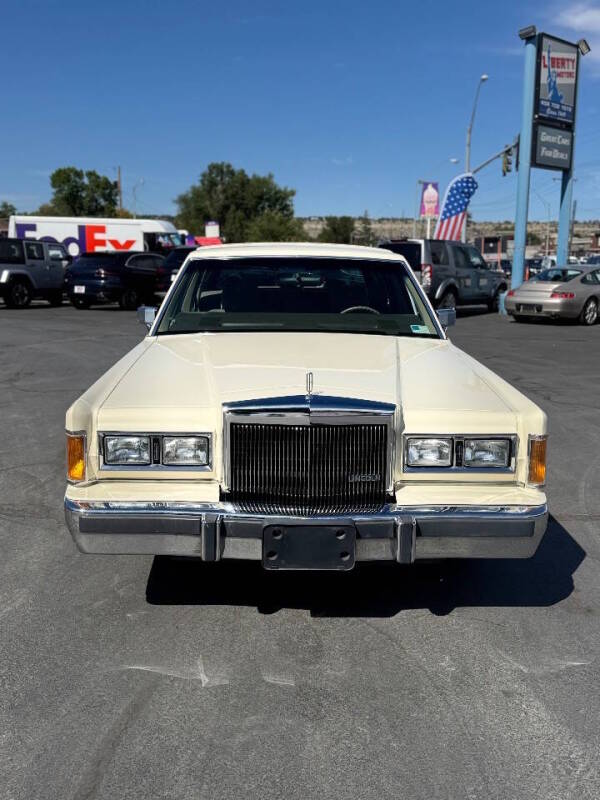 lincoln town car 1989 1LNBM81F1KY813653 image lincoln town car 1989 1LNBM81F1KY813653 image